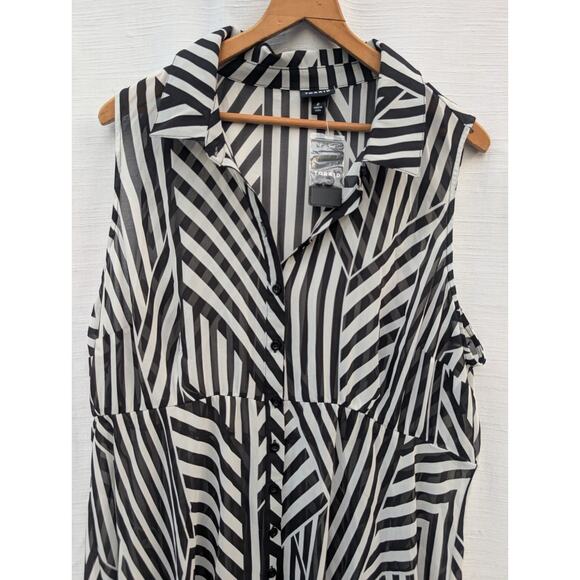 Torrid Hi-Lo Babydoll Sheer Button Front Tunic Tank Sz 2X Black White Geometric - Picture 3 of 9